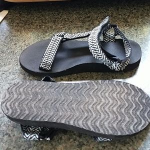 Womans  Shoes Sandals  7 Comfort Sole